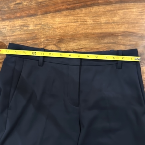 Tory Sport Tech Twill Golf Short in Navy Sz2 - Picture 10 of 14